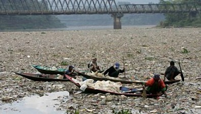 river2 A river in Indonesia m- fishing no nlonger possible.