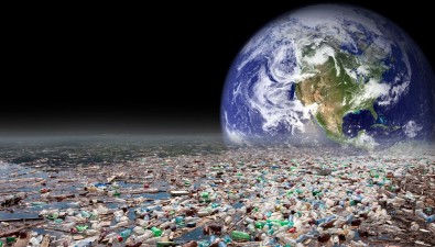 earthrise-over-plastic earthrise-over-plastic